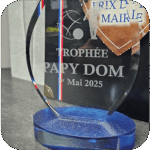Trophée en verre gravure laser par CreaStyl