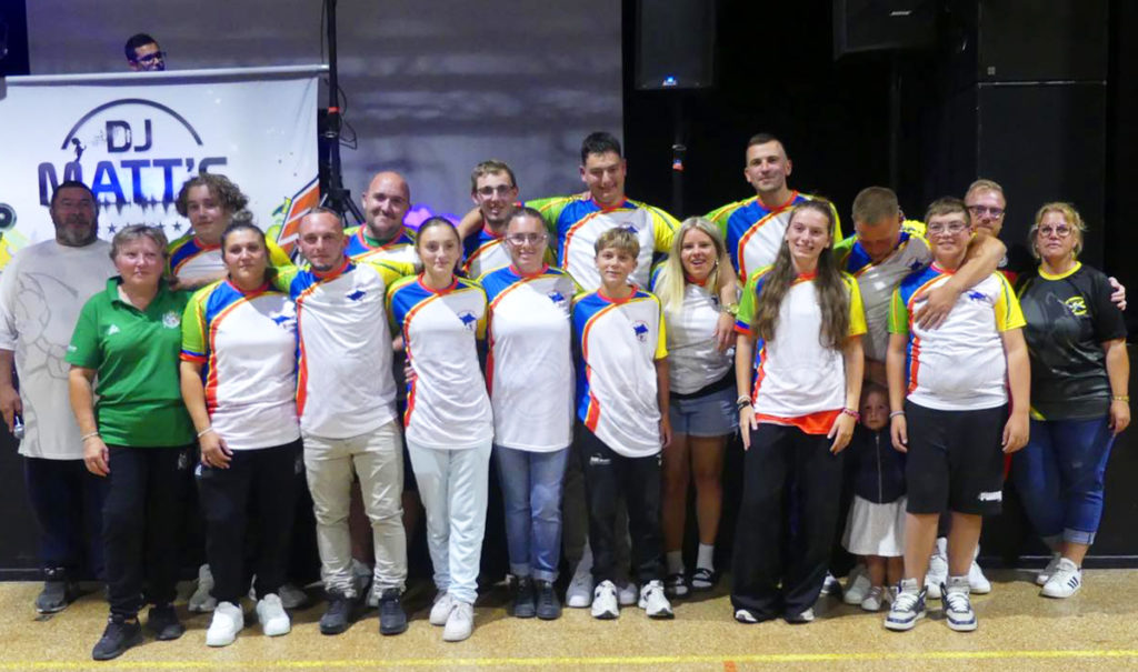 équipe de Joute Nautique avec tenue personnalisé CréaStyl